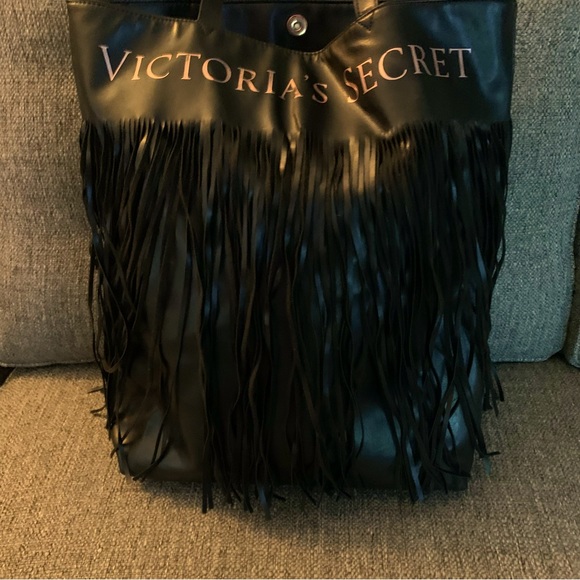 USED BLACK VICTORIA SECRET TOTE - Picture 5 of 9